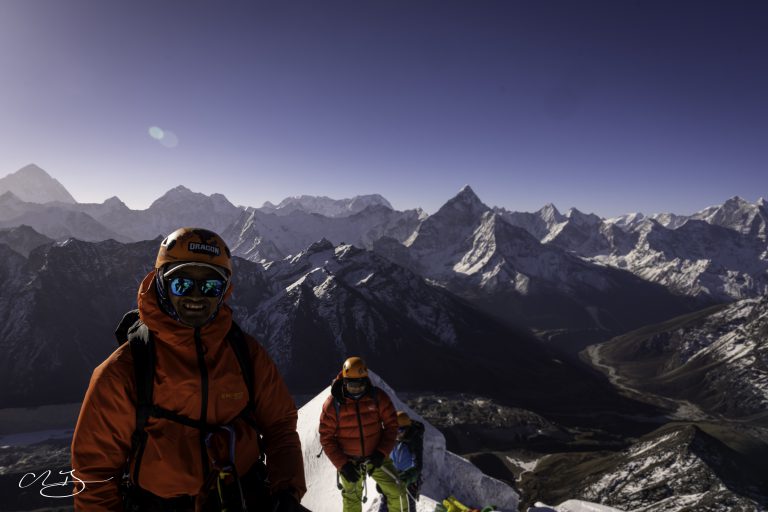 Lobuche Summit