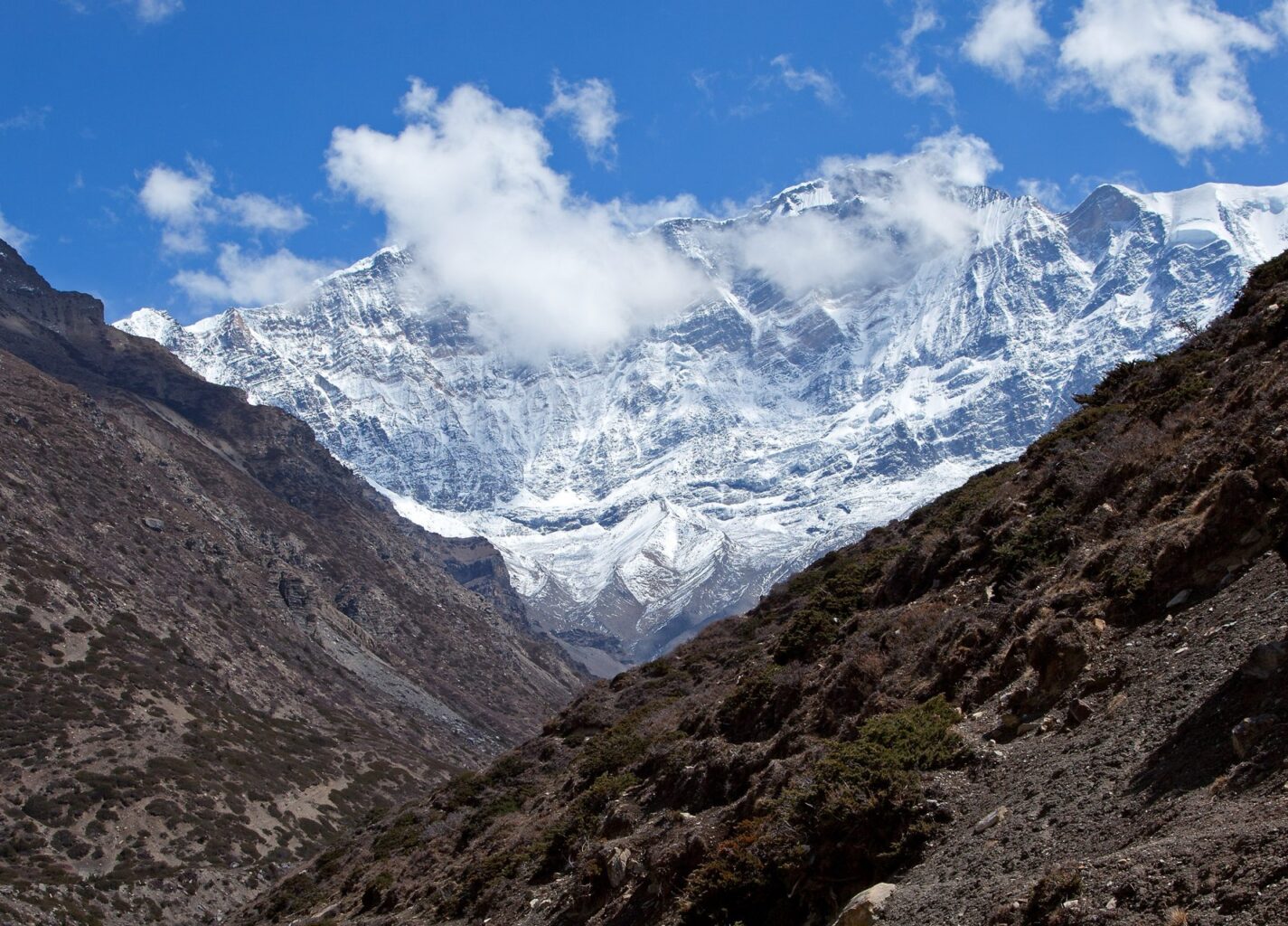 Chulu Far East 6,059m Climb