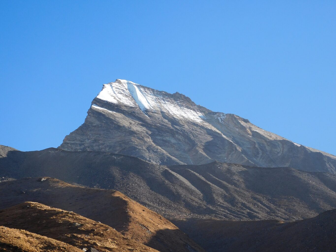 Tent Peak (Tharpuchulli) 5,845m Climb